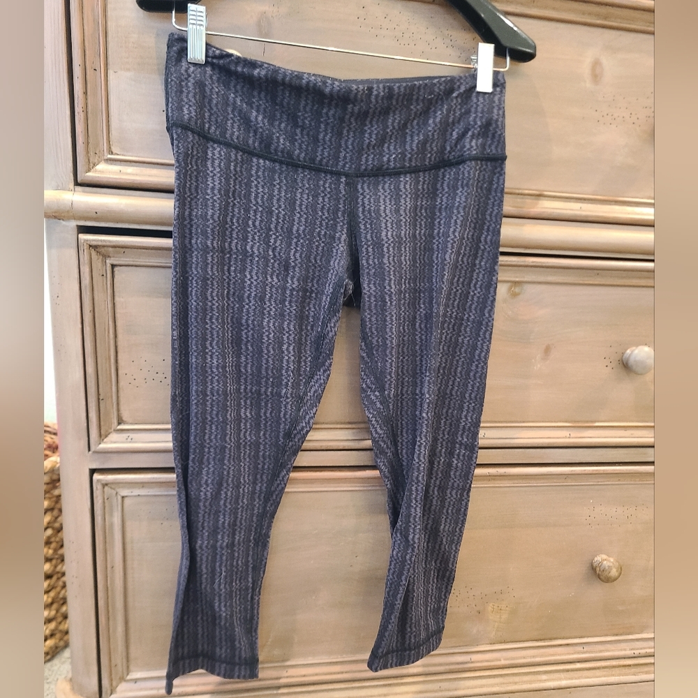 Lululemon capri leggings